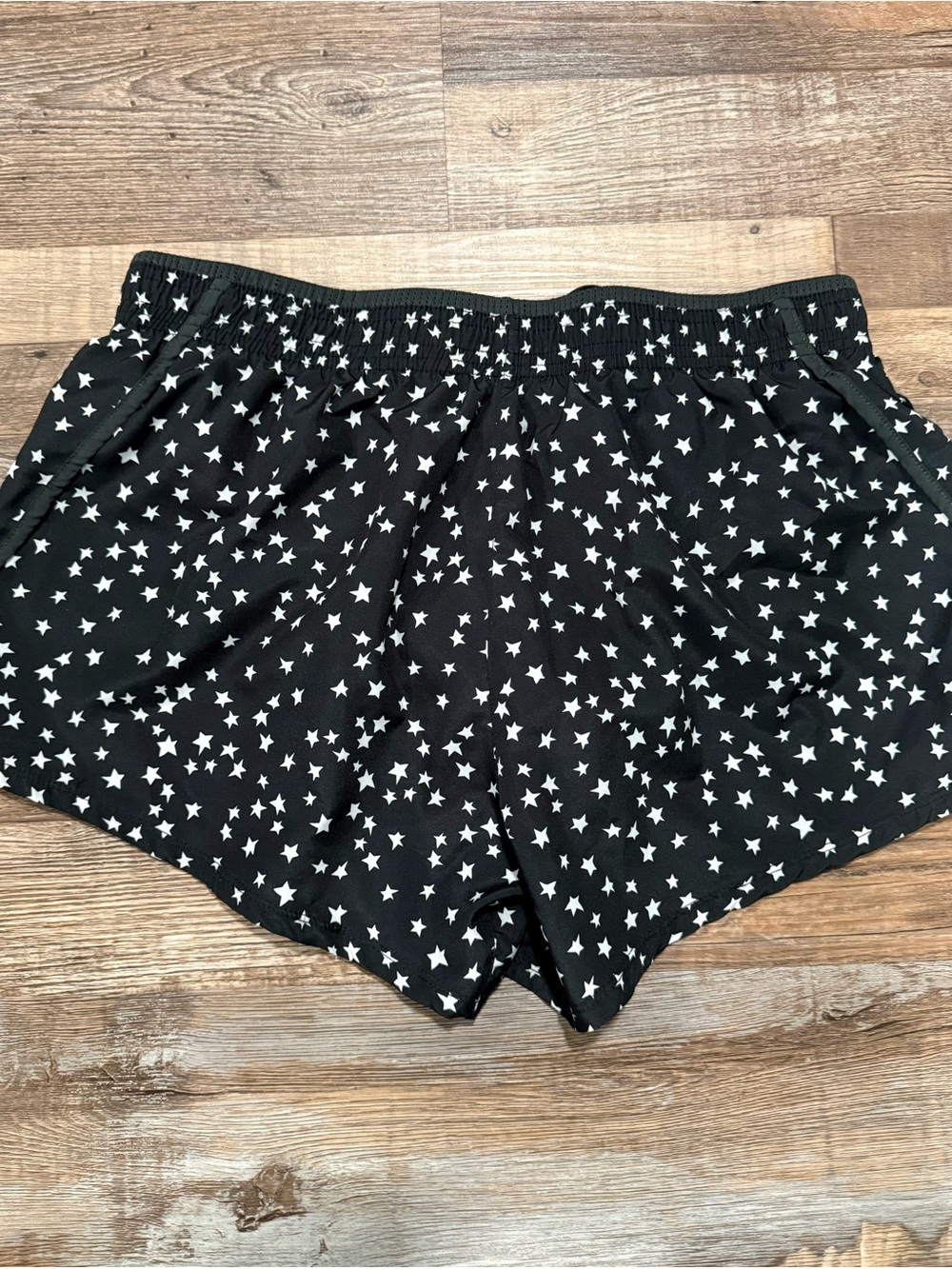 Nike Dri-FIT Tempo Star Print Running Shorts
Size Medium - Picture 4 of 5